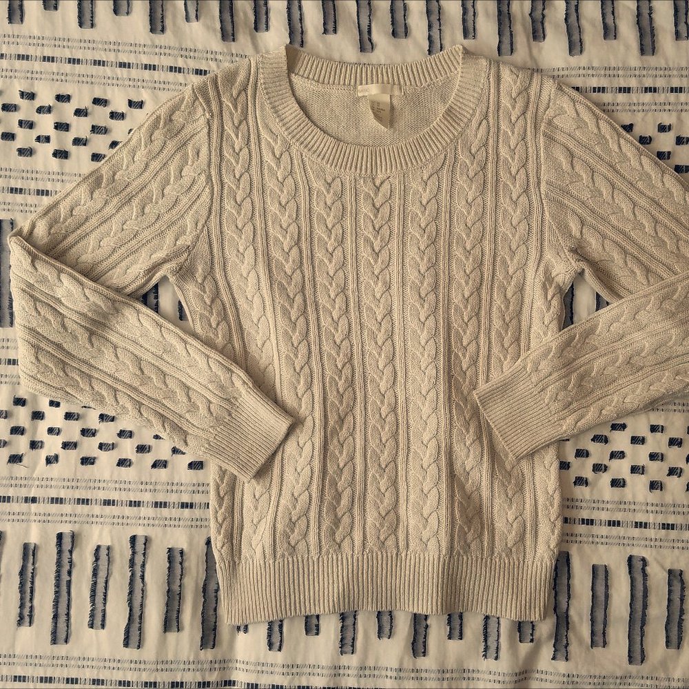 ✨ BOGO! Cable knit cream sweater